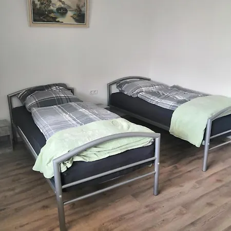 公寓 Monteurzimmer Und Reisende 萨尔茨吉特